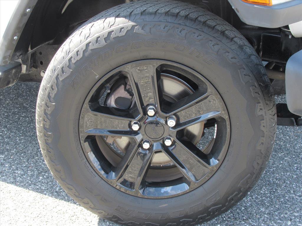 Used 2022 Jeep Wrangler Unlimited Sahara image 7