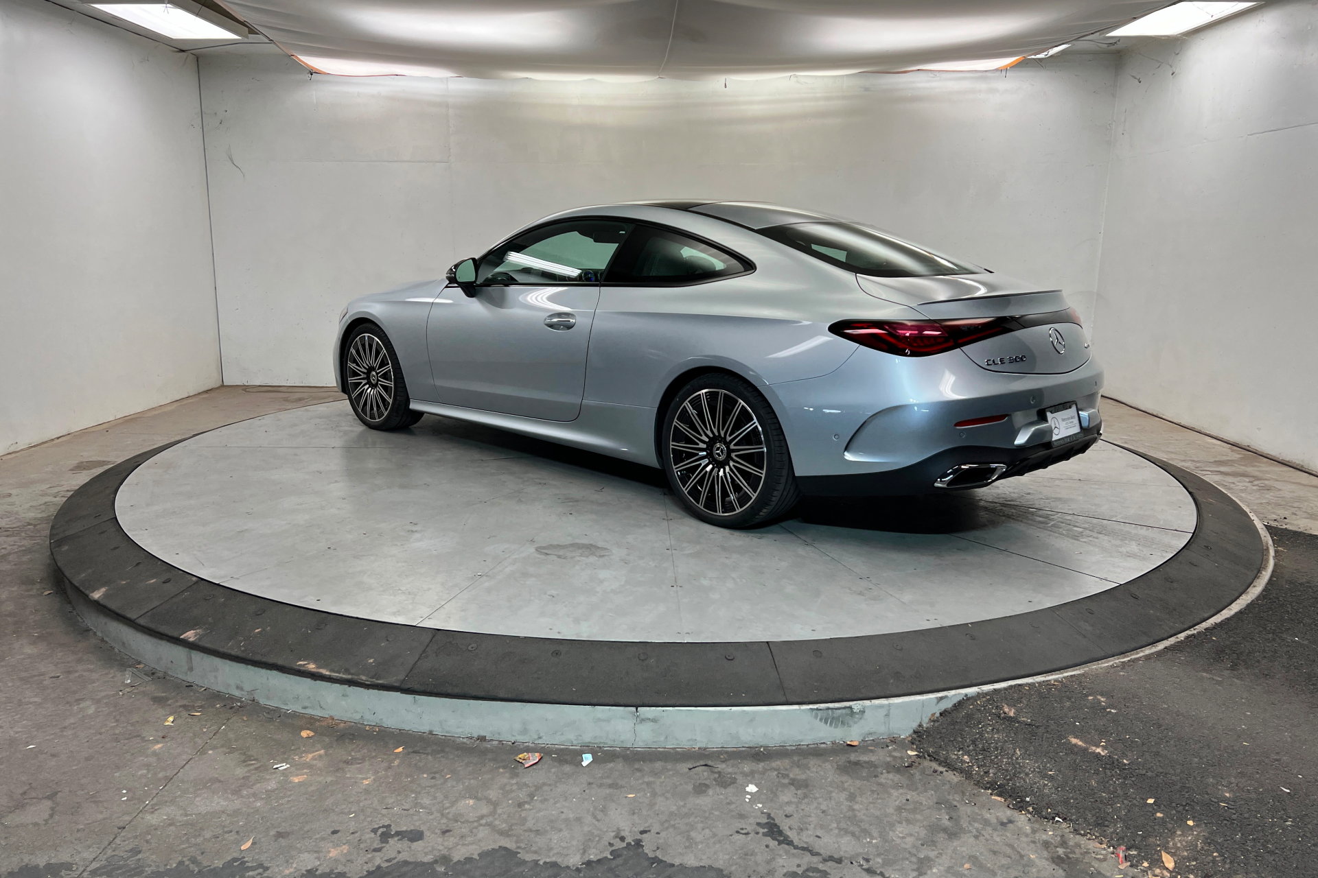 New 2026 Mercedes-Benz CLE 300 4MATIC Coupe image 3