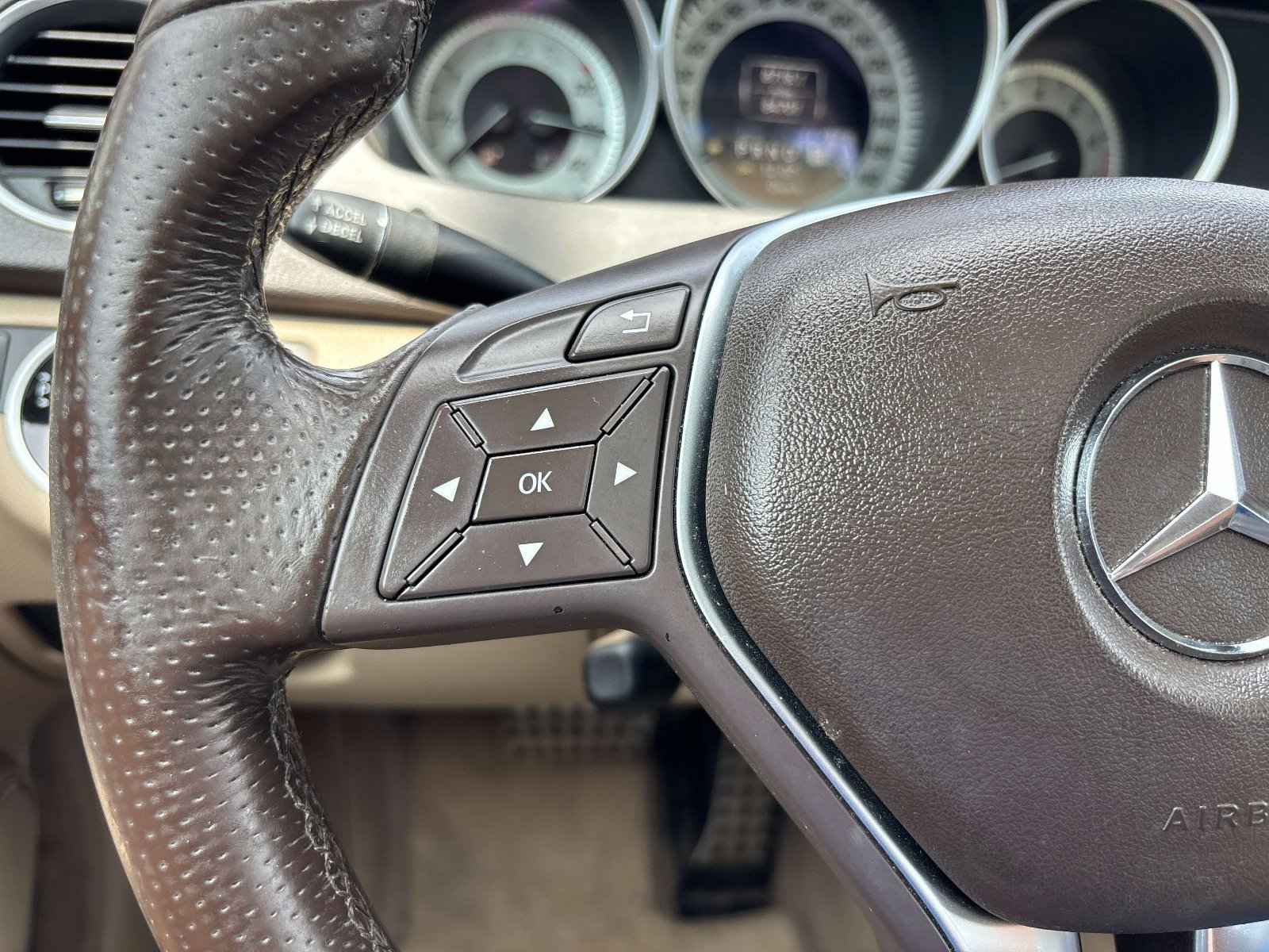 Used 2012 Mercedes-Benz C 300 4MATIC Sedan image 19