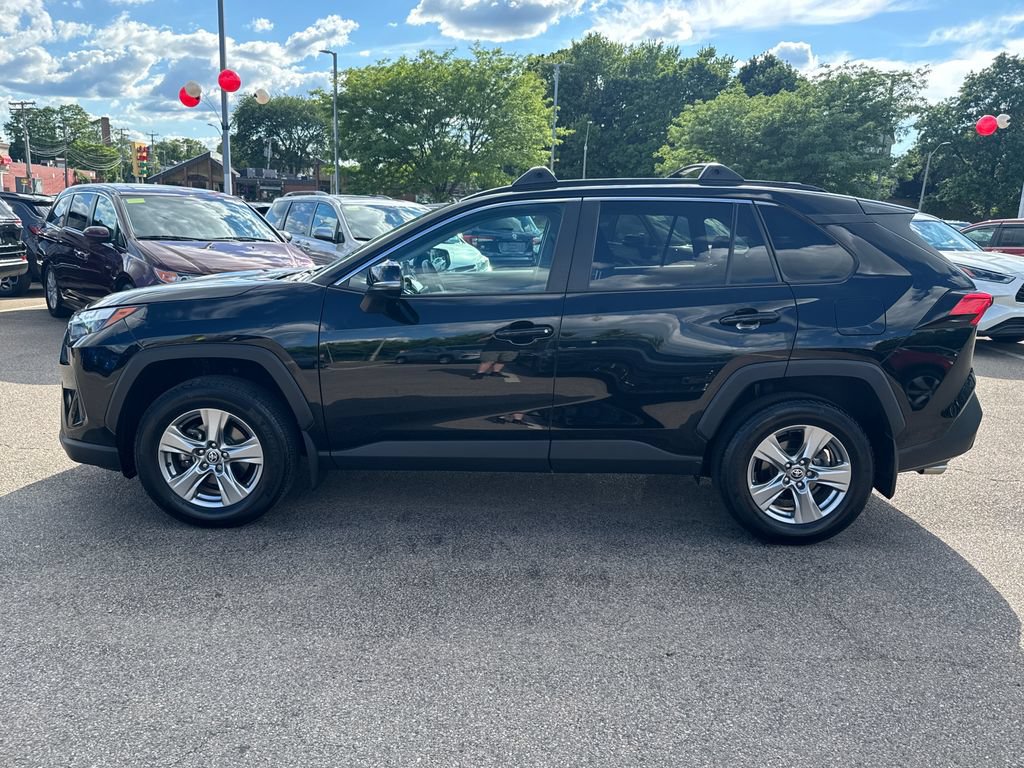 Used 2023 Toyota RAV4 XLE w/ Convenience Package AWD/4WD image 4