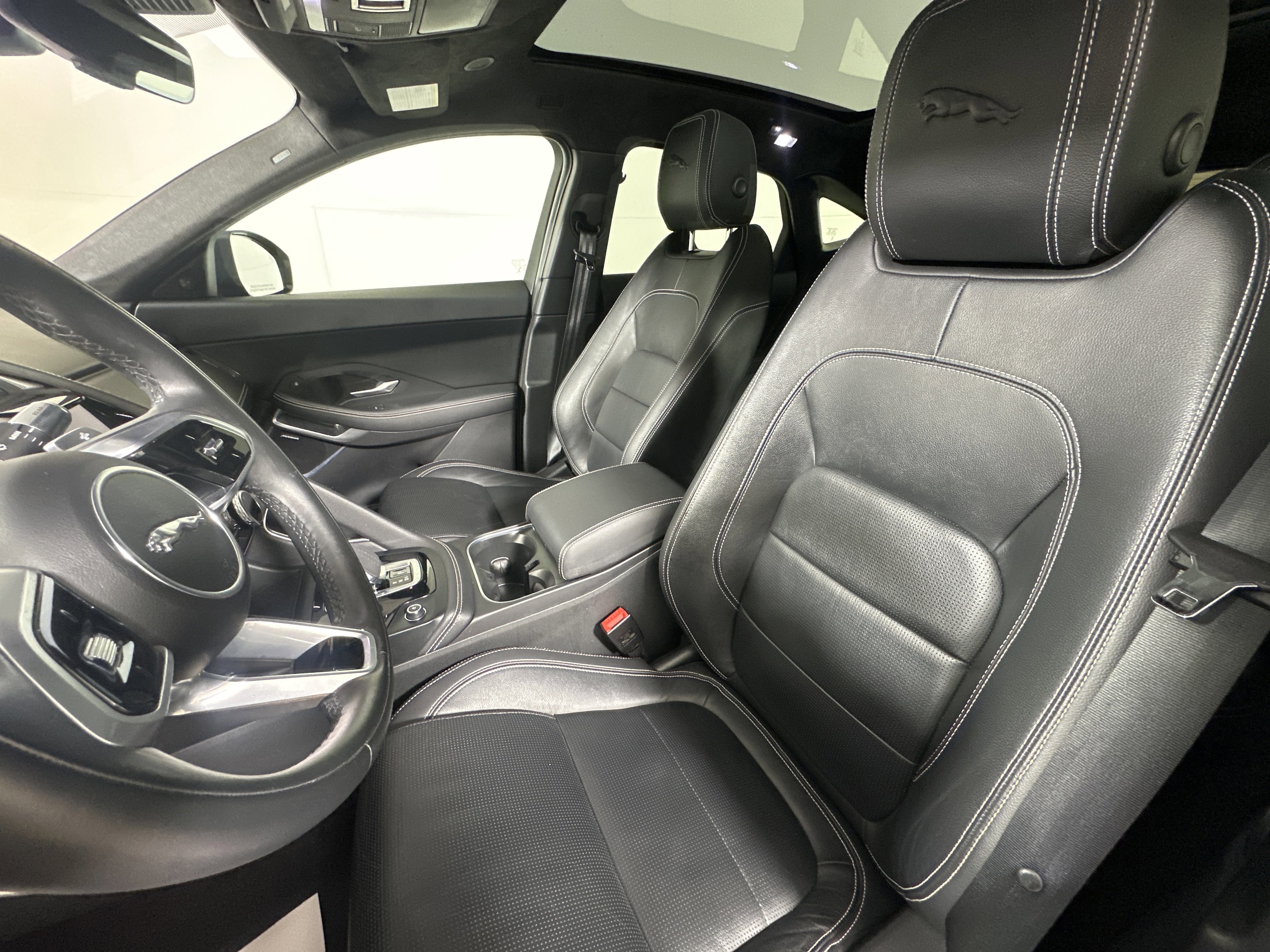 Used 2021 Jaguar E-PACE 300 Sport image 9