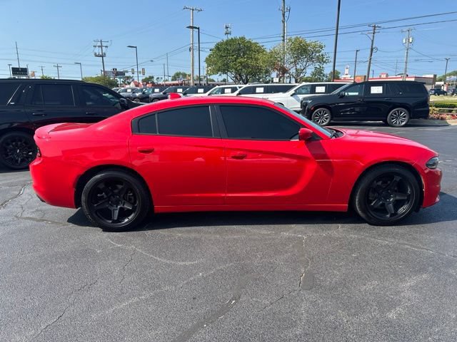 Used 2020 Dodge Charger SXT w/ Plus Group RWD image 5