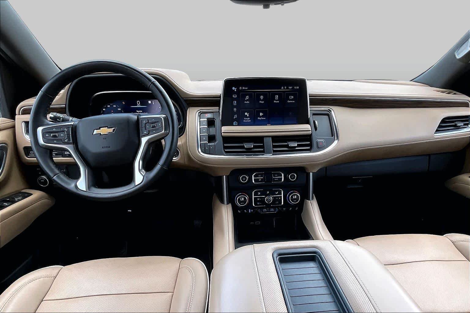 Used 2023 Chevrolet Suburban Premier AWD/4WD image 16