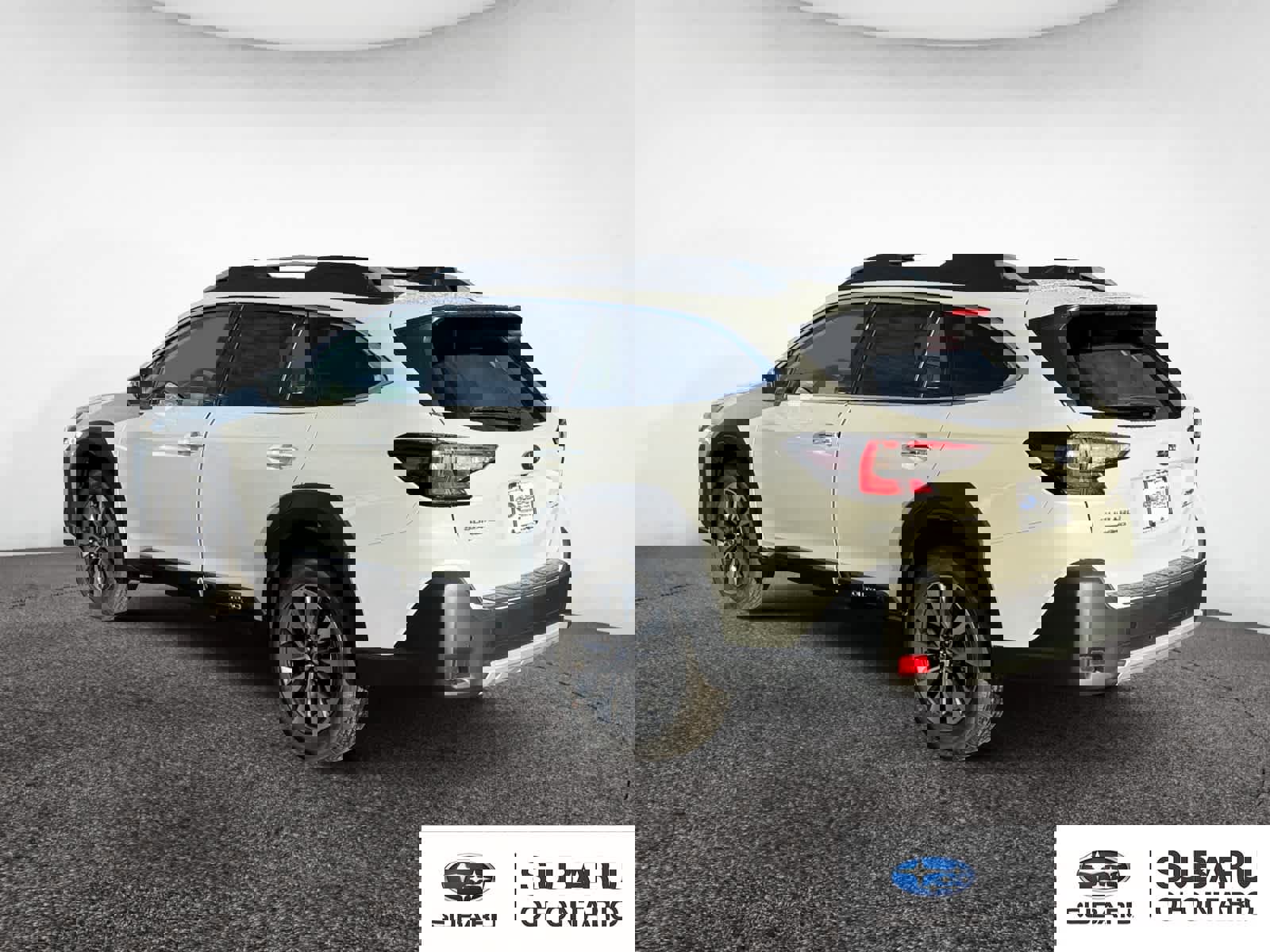 New 2025 Subaru Outback Touring XT image 3