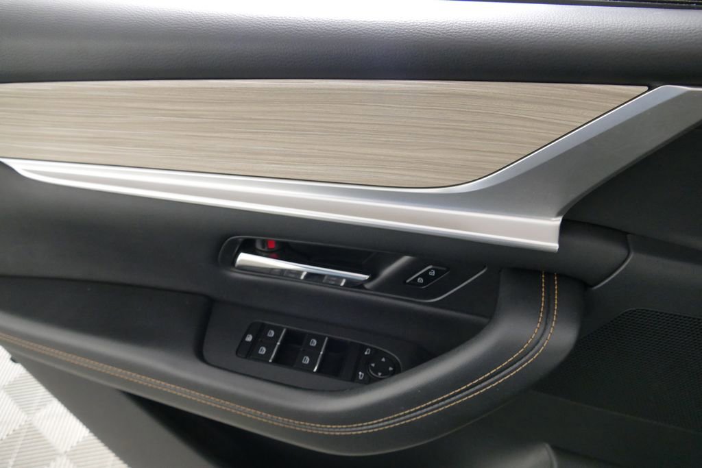 Used 2024 MAZDA CX-90 3.3 Turbo w/ Preferred Plus image 24