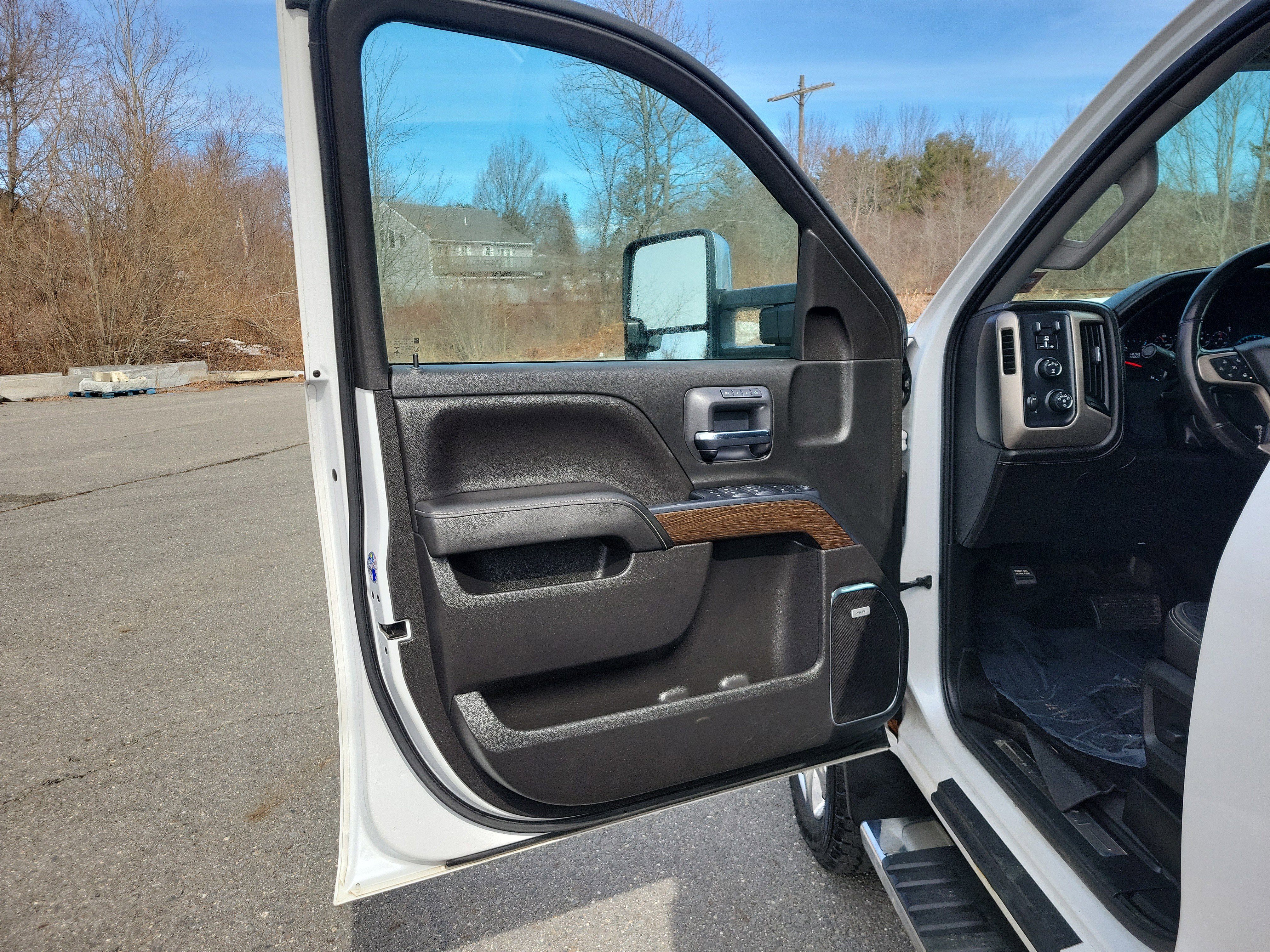 Used 2019 GMC Sierra 2500 Denali w/ Duramax Plus Package image 15