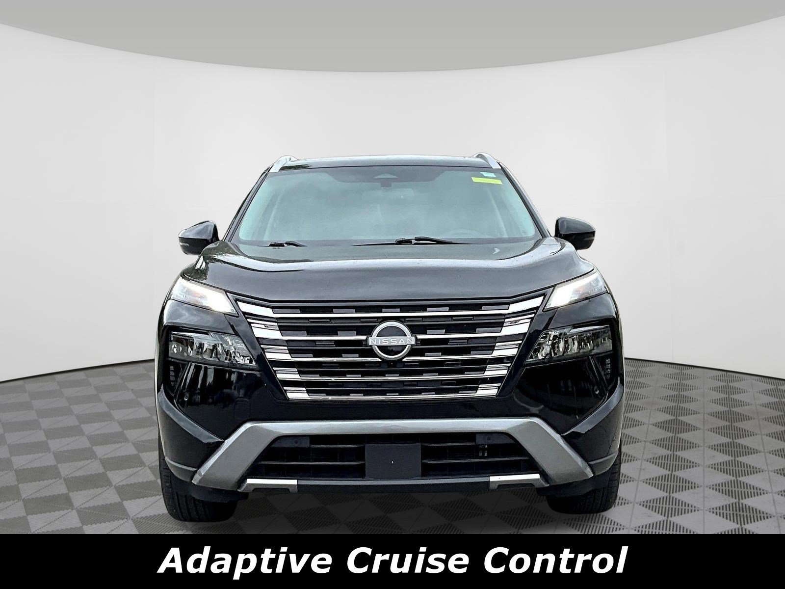 Certified 2024 Nissan Rogue SL w/ SL Premium Package AWD/4WD image 2