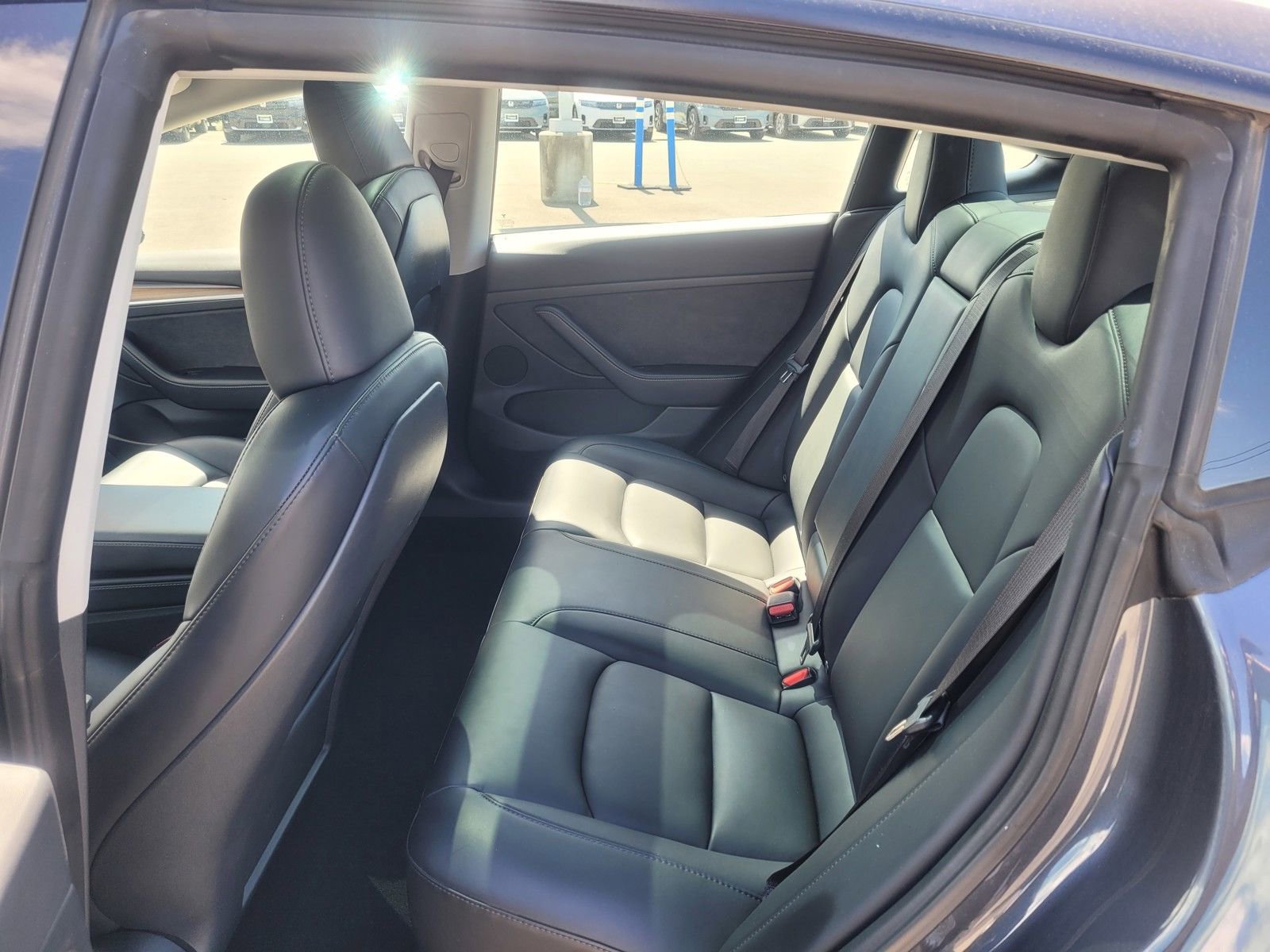 Used 2023 Tesla Model 3 Standard Range image 12