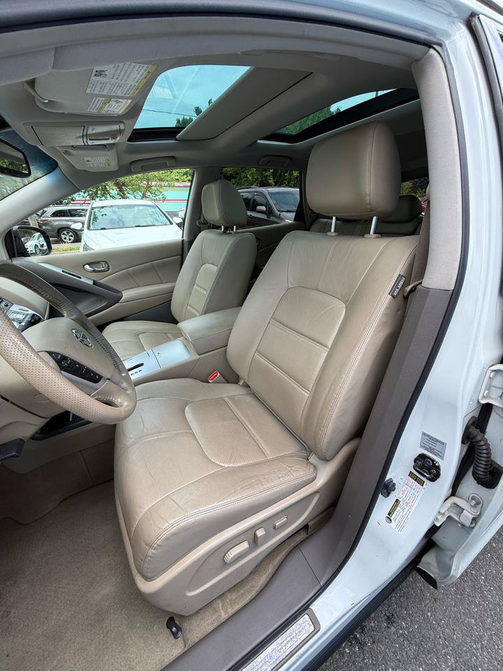 Used 2011 Nissan Murano SL w/ Navigation Pkg AWD/4WD image 12