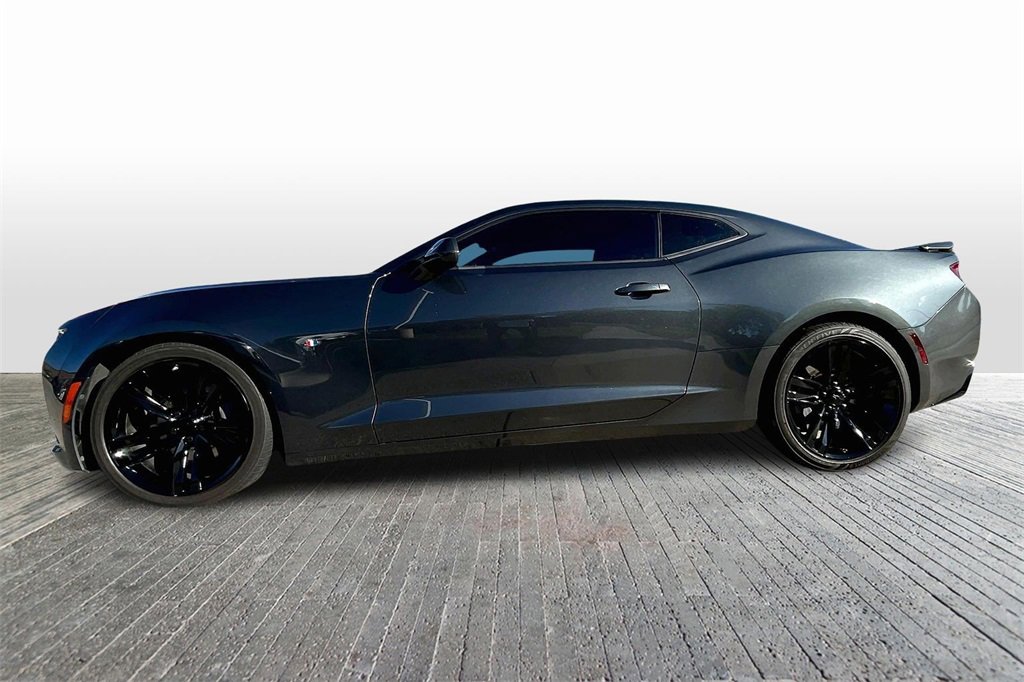 Used 2018 Chevrolet Camaro SS image 5
