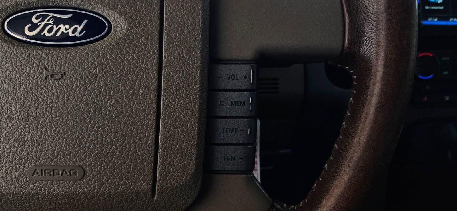 Used 2007 Ford F150 King Ranch AWD/4WD image 12