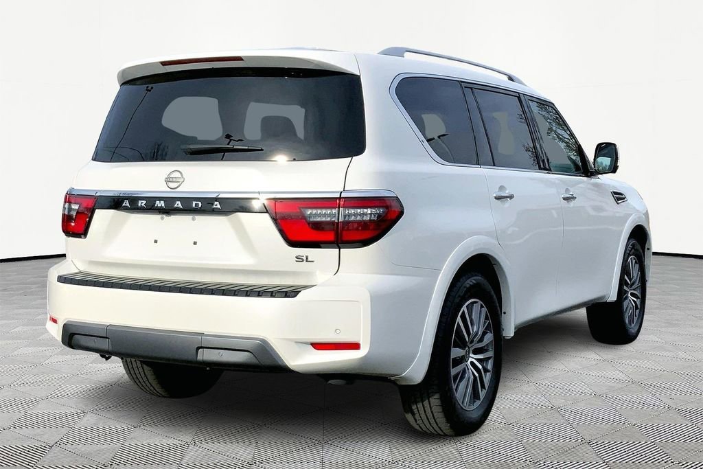 Used 2024 Nissan Armada SL w/ Captain's Chairs Package image 5