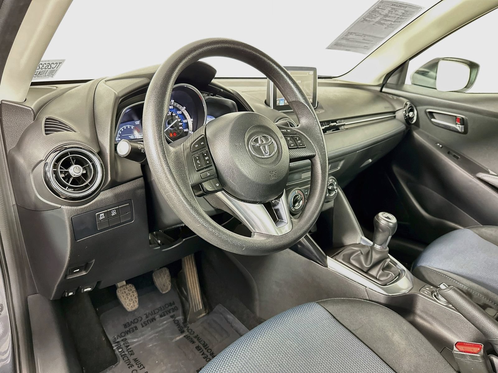 Certified 2017 Toyota Yaris iA FWD image 9