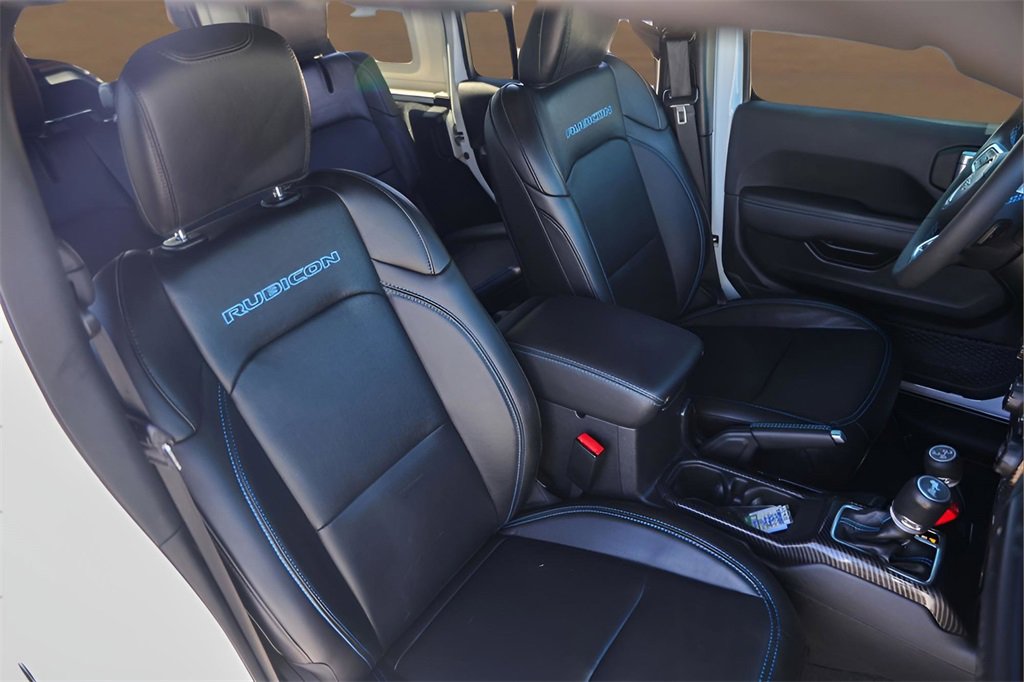 Used 2023 Jeep Wrangler Unlimited Rubicon 4xe image 28