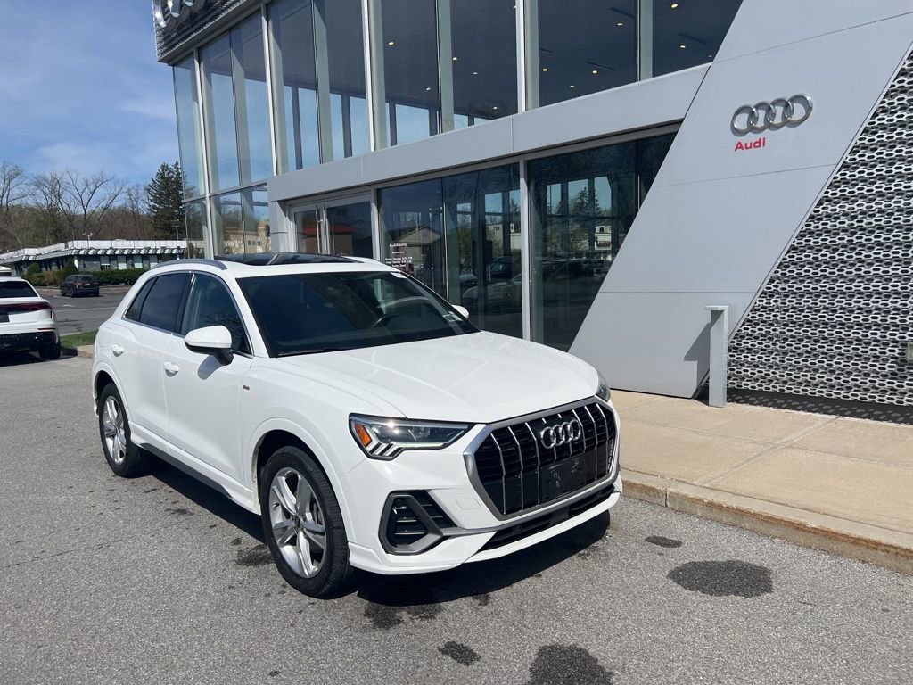 Used 2021 Audi Q3 2.0T Premium Plus w/ Premium Plus Package image 6
