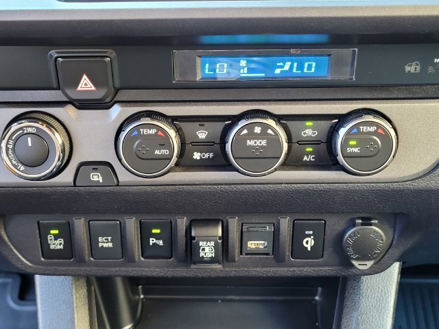 Certified 2021 Toyota Tacoma TRD Off-Road w/ Technology Package AWD/4WD image 24
