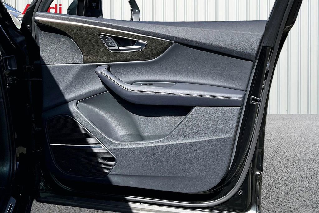 Used 2023 Audi Q7 3.0T Premium Plus w/ Premium Plus Package image 28