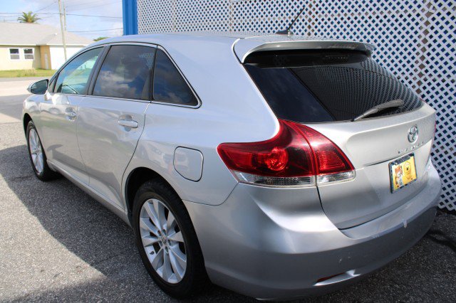 Used 2013 Toyota Venza LE FWD image 7
