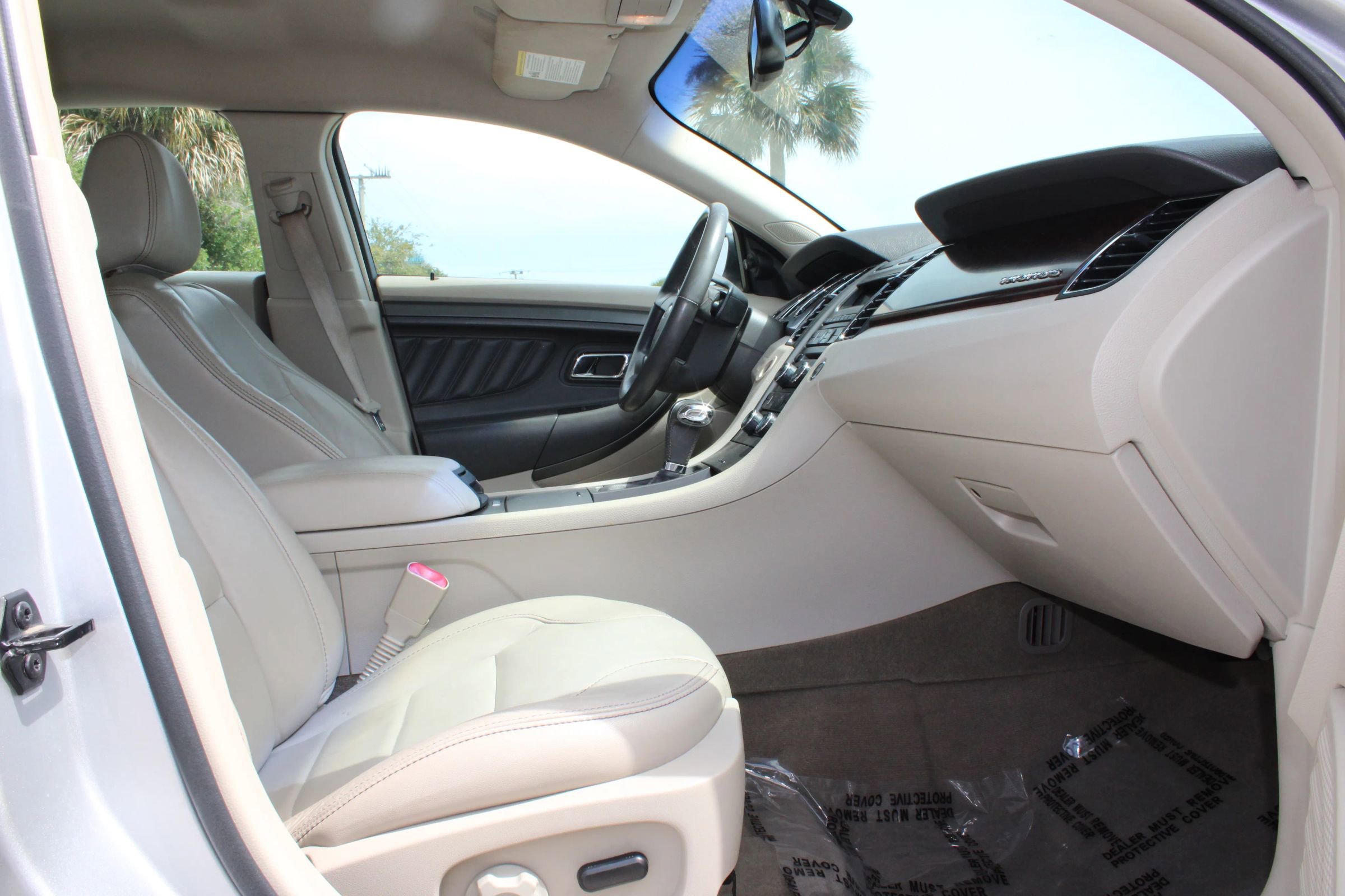 Used 2012 Ford Taurus SEL FWD image 6