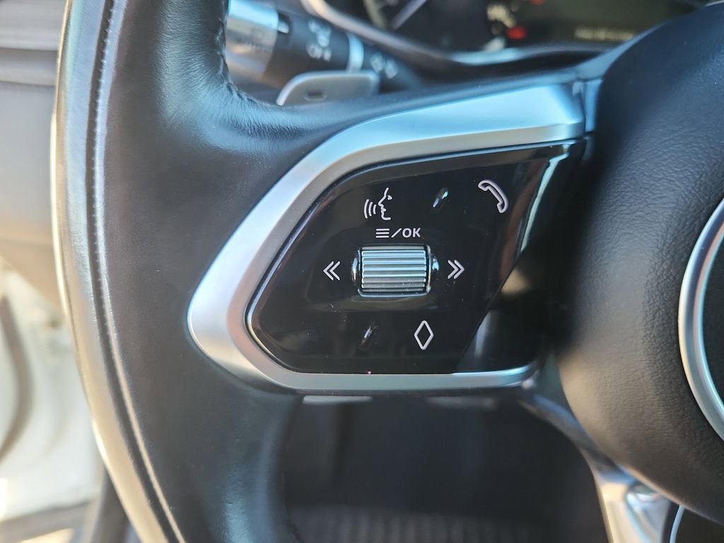 Used 2022 Jaguar F-PACE S image 21