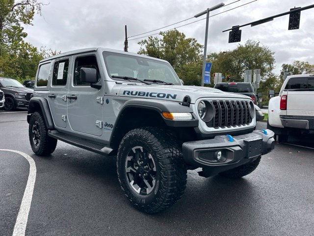 Used 2024 Jeep Wrangler Unlimited Rubicon 4xe w/ Technology Group AWD/4WD image 19