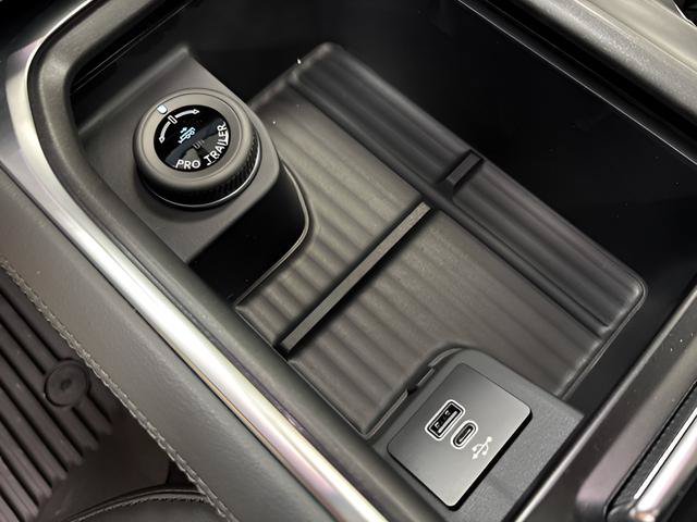 New 2026 Ford Expedition Active AWD/4WD image 28