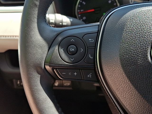 Certified 2021 Toyota RAV4 XLE Premium AWD/4WD image 21