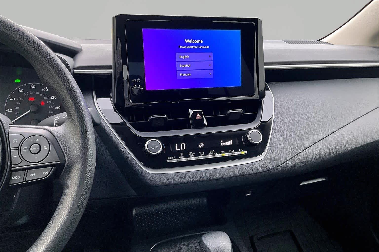 Used 2025 Toyota Corolla LE w/ Convenience Package FWD image 7