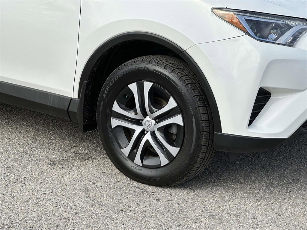 Certified 2018 Toyota RAV4 LE w/ All Weather Liner Package image 26