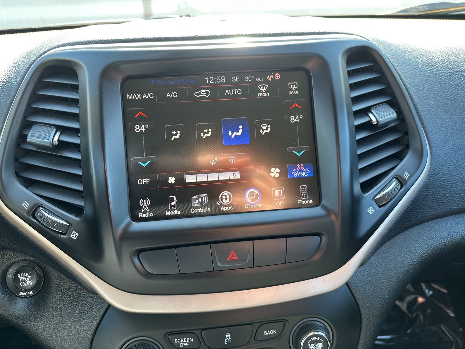 Used 2014 Jeep Cherokee Limited w/ Trailer Tow Group image 47