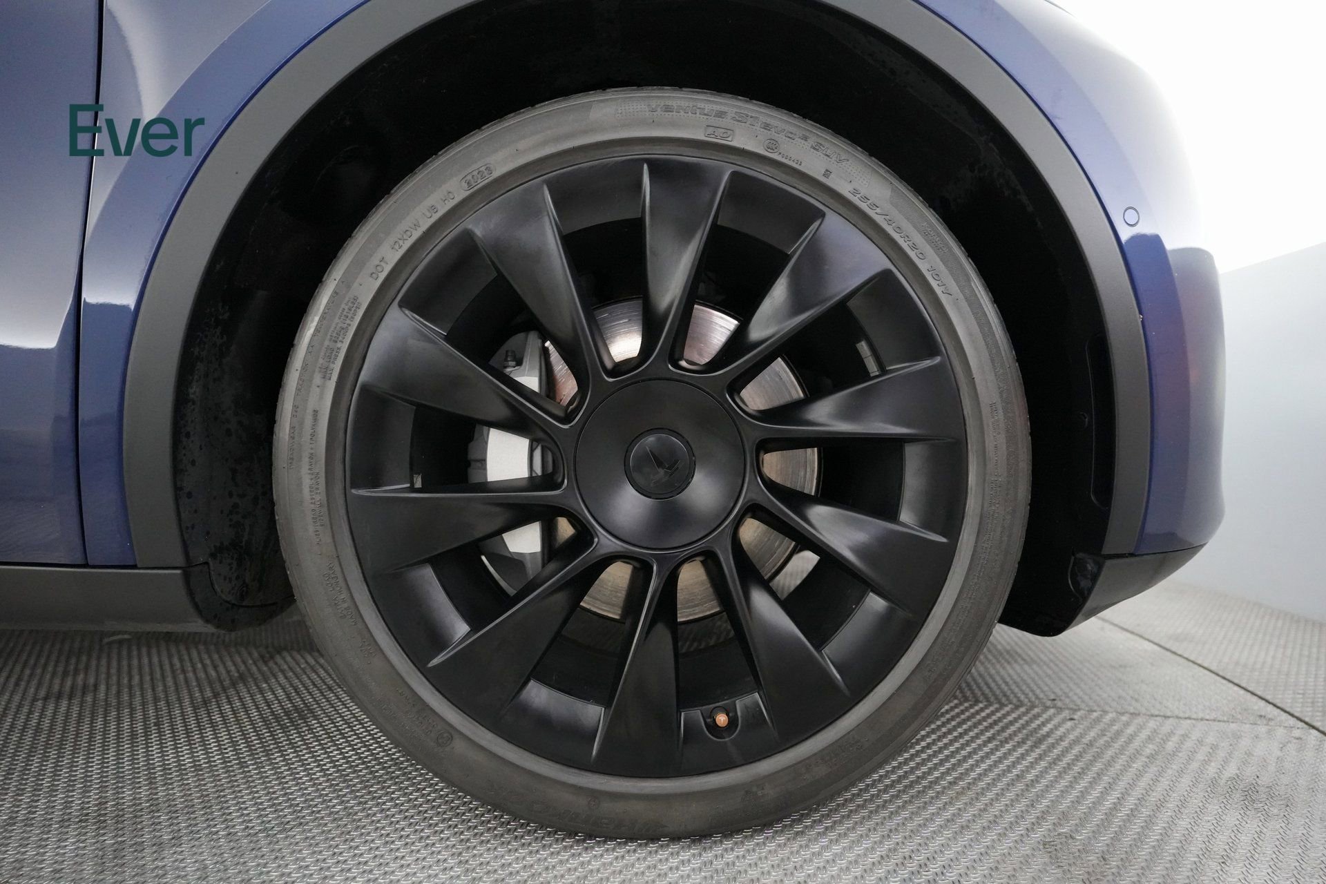 Used 2022 Tesla Model Y Long Range image 20