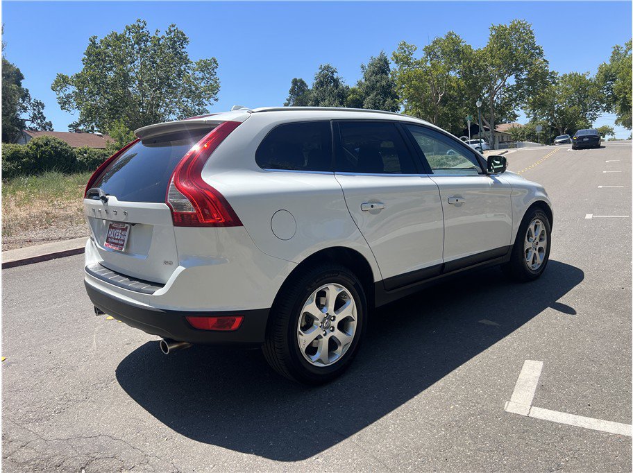 Used 2013 Volvo XC60 3.2 AWD/4WD image 5