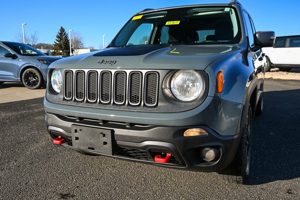 Used 2015 Jeep Renegade Trailhawk image 9