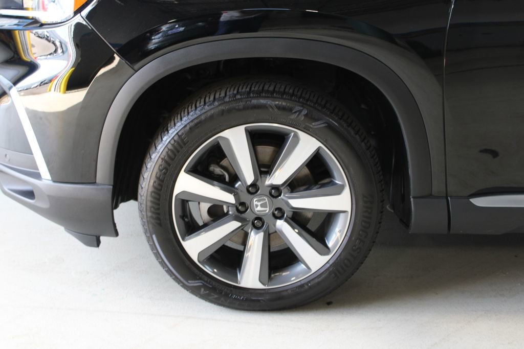Used 2025 Honda Pilot Touring image 6