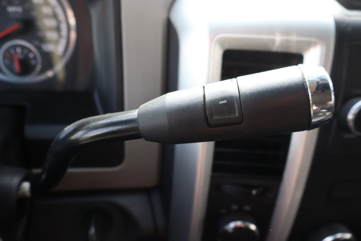 Used 2011 RAM 2500 SLT image 32