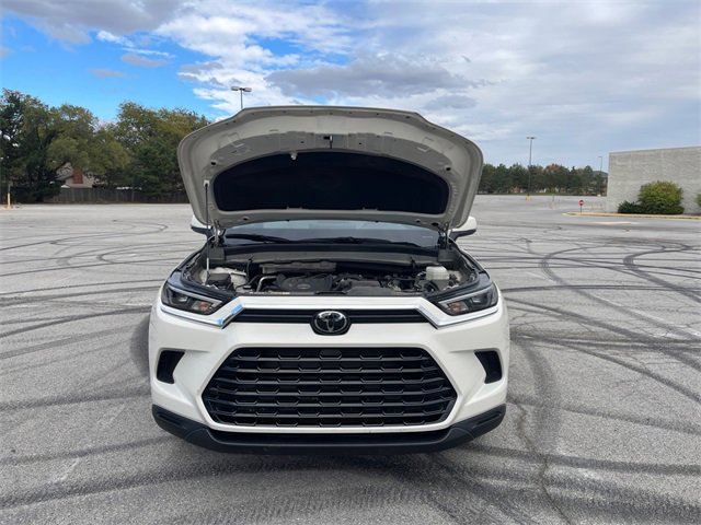 Used 2024 Toyota Grand Highlander XLE image 26