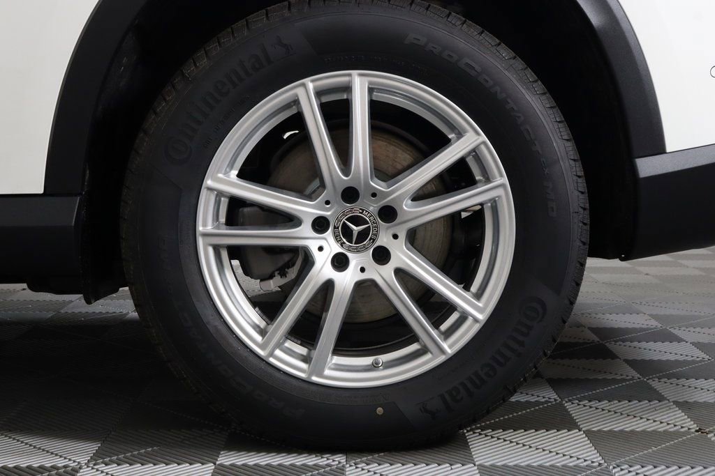 Certified 2025 Mercedes-Benz GLC 300 4MATIC image 13