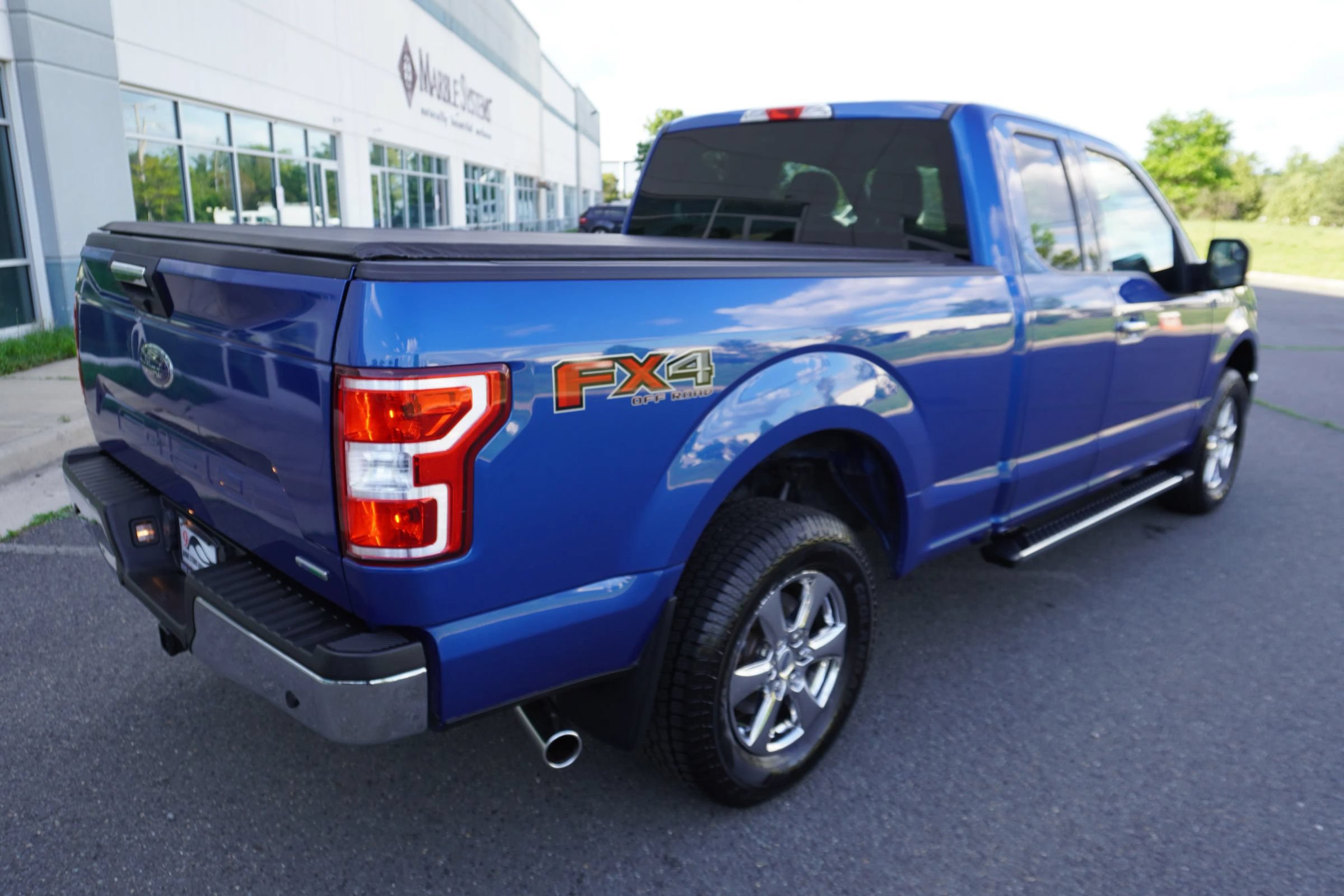 Used 2018 Ford F150 XLT w/ Equipment Group 302A Luxury AWD/4WD image 7