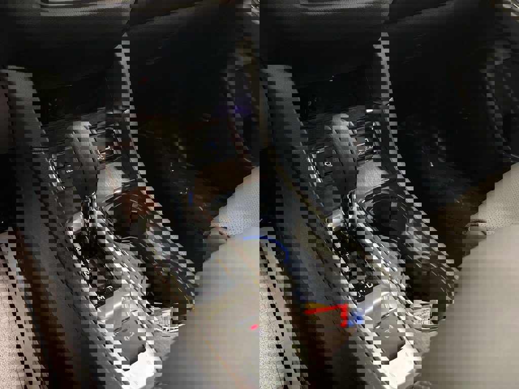 Used 2024 Subaru Ascent Touring image 25