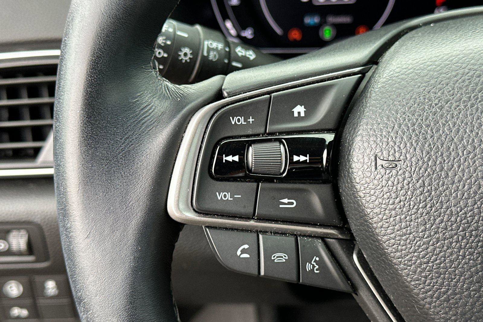 Used 2021 Honda Accord EX-L image 25