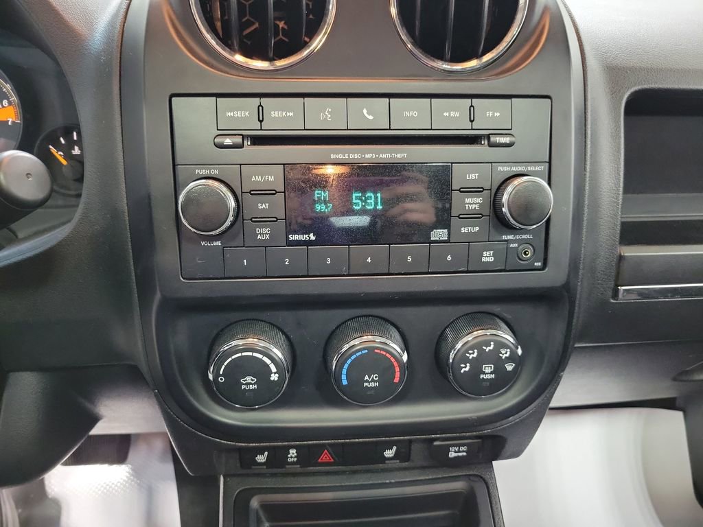 Used 2017 Jeep Patriot High Altitude image 35