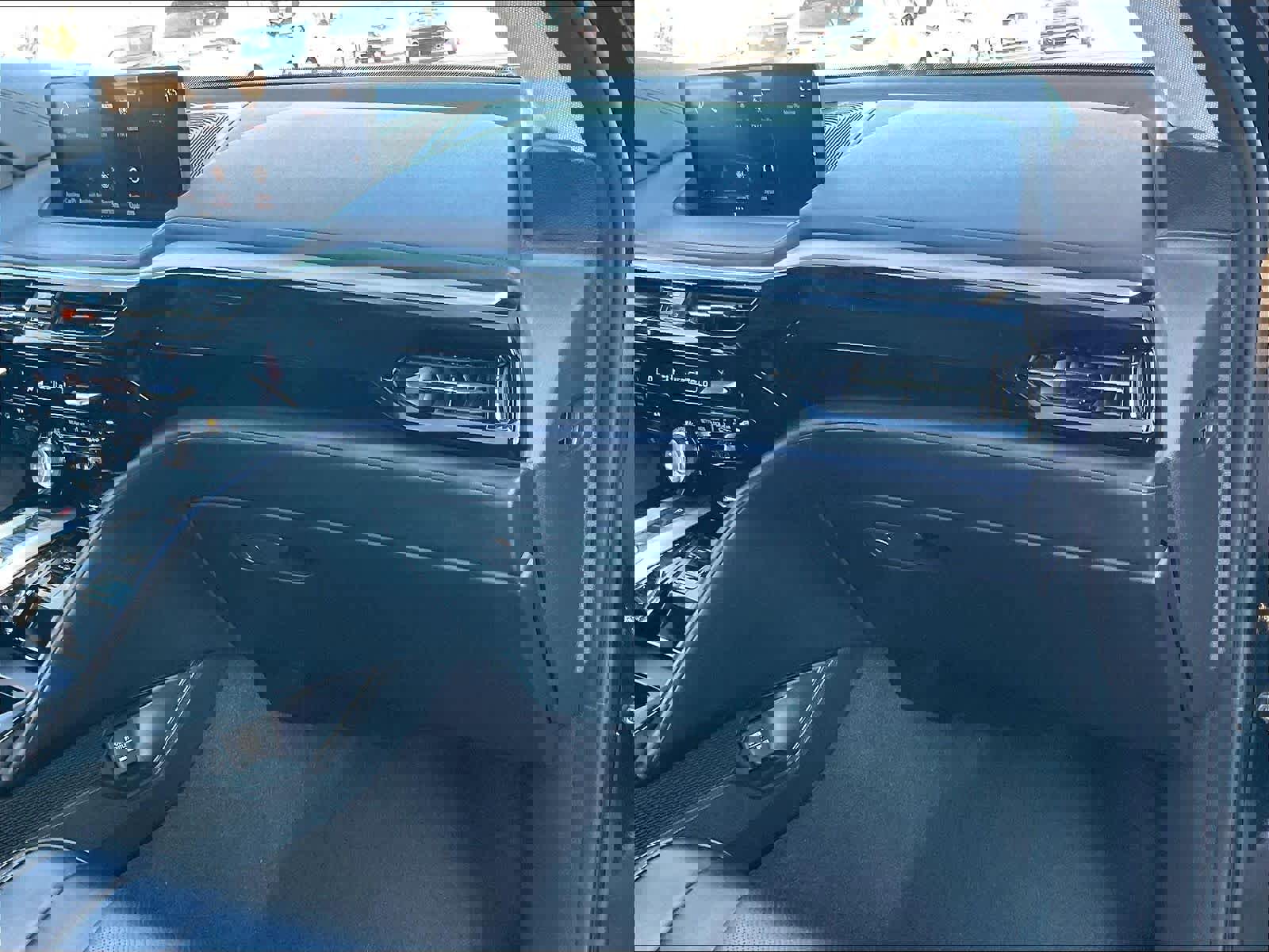 Used 2023 Acura MDX FWD w/ Technology Package image 18