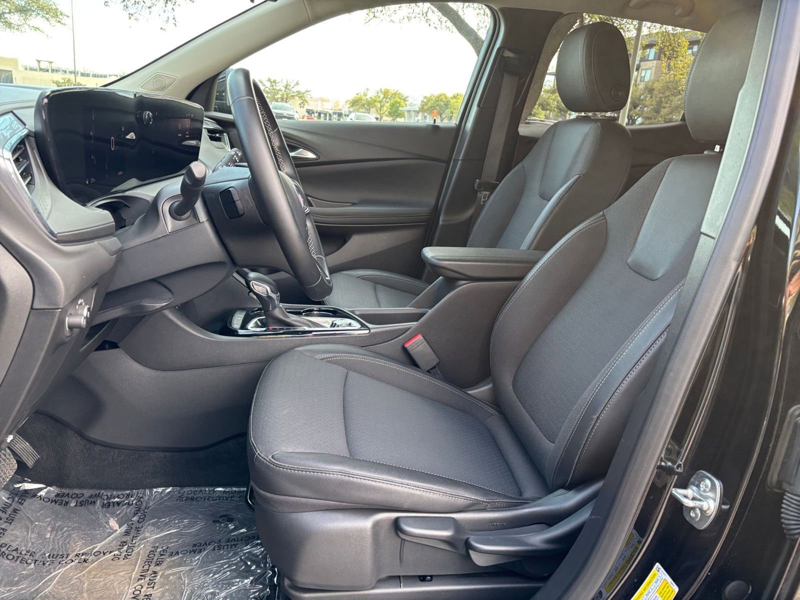 Used 2025 Buick Encore GX Preferred image 22