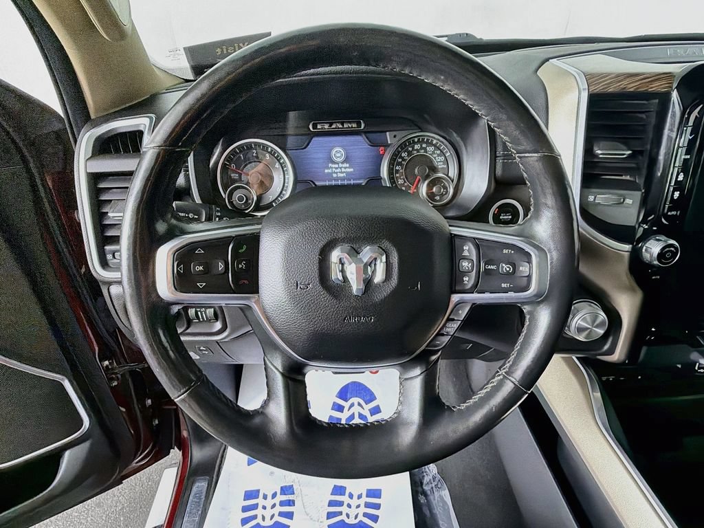 Used 2019 RAM 1500 Laramie AWD/4WD image 11