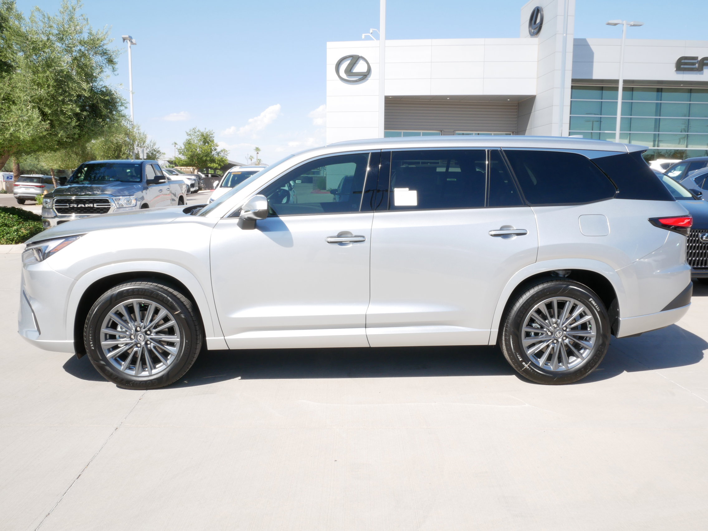 New 2026 Lexus TX 350 AWD image 3