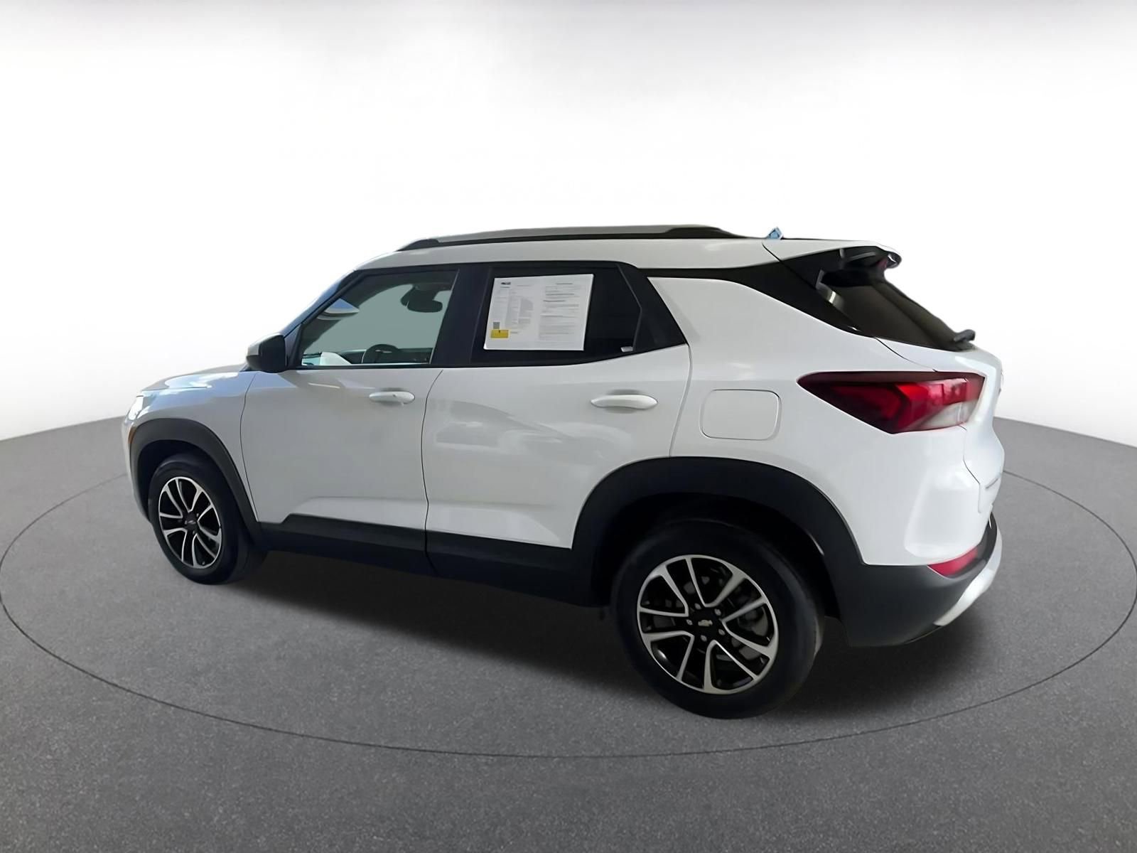 Used 2025 Chevrolet TrailBlazer LT image 10