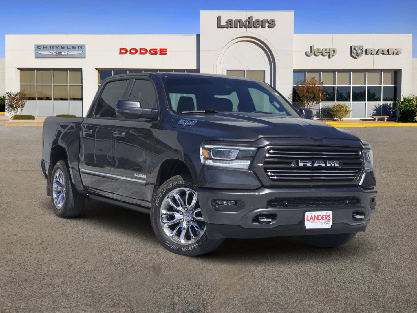 Used 2024 RAM 1500 Laramie image 1