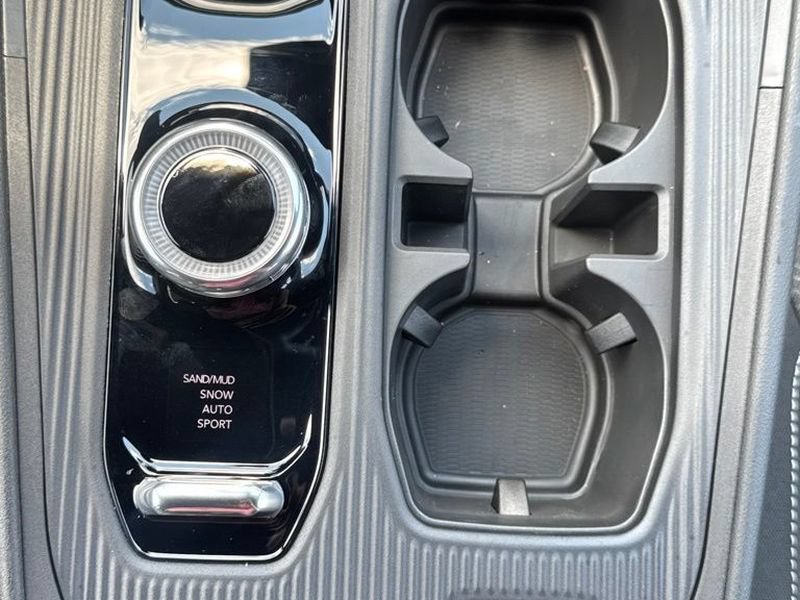 New 2026 Jeep Cherokee Laredo AWD/4WD image 20
