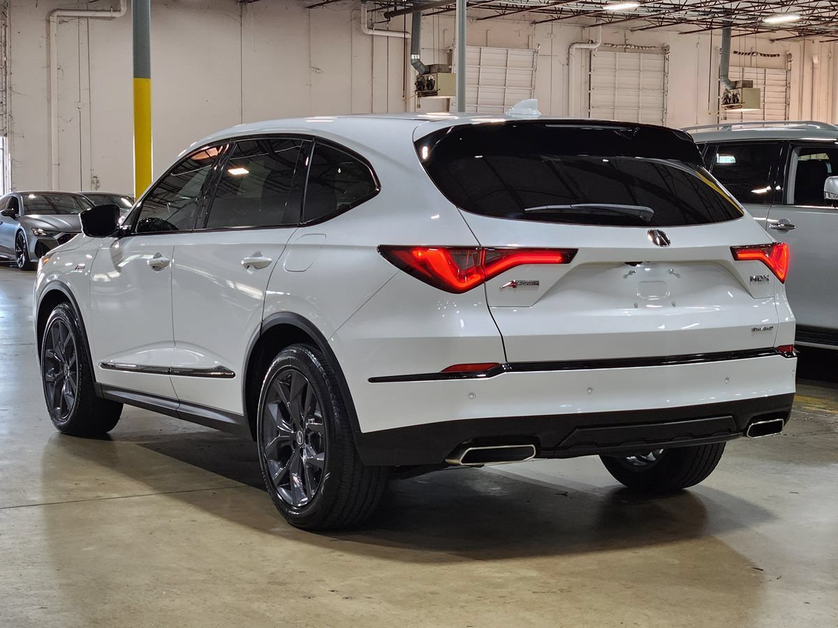 Used 2023 Acura MDX A-Spec AWD/4WD image 11