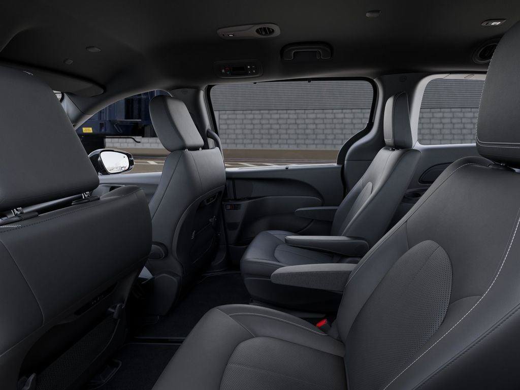 New 2026 Chrysler Pacifica Select w/ S Appearance Package FWD image 23